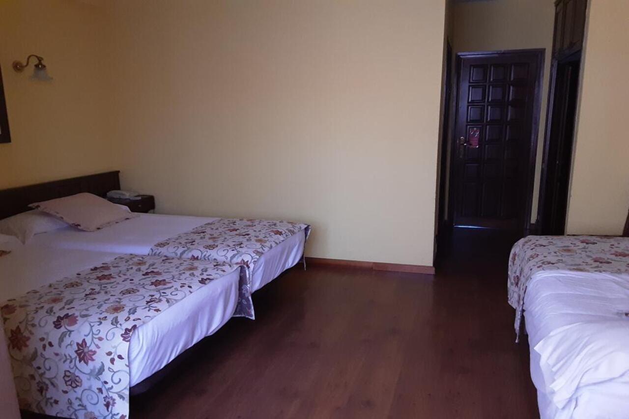Hotel Marques De La Moral Naveces Buitenkant foto