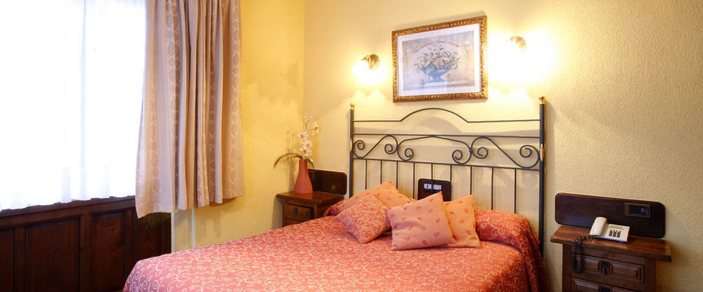 Hotel Marques De La Moral Naveces Buitenkant foto